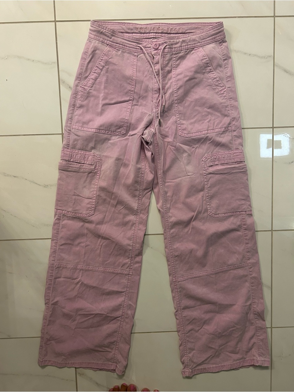 American Eagle Dreamy Drape Cargo Pants - Picture 3 of 7